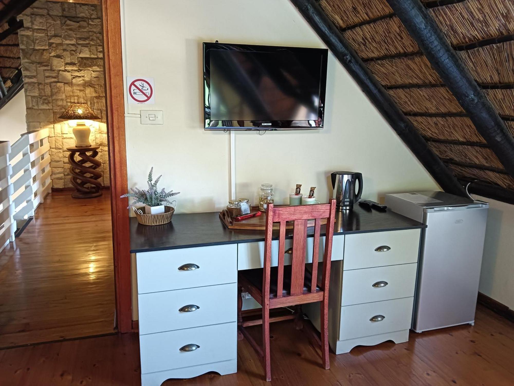Bed and Breakfast Little Tree Loft 2 Uitenhage Esterno foto